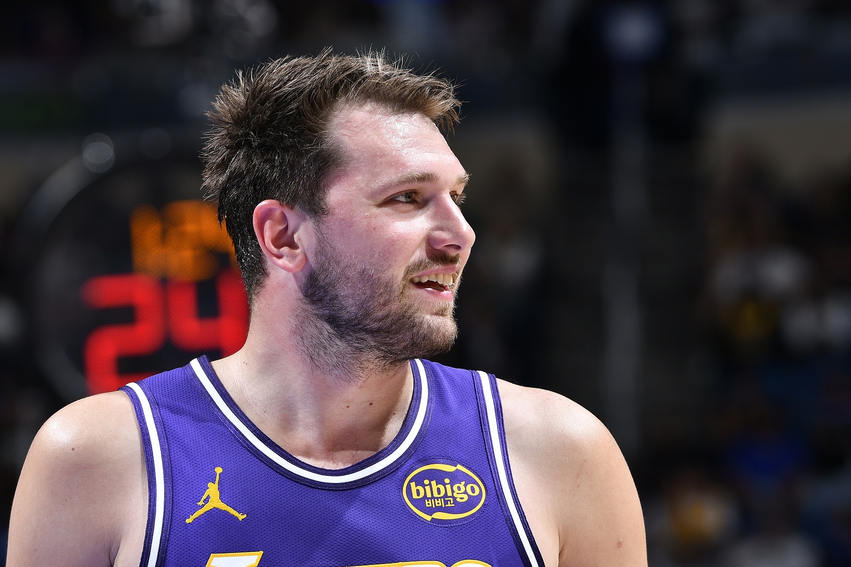 东契奇申诉成功获评奖资格 出战64场场均33.5分领跑联盟