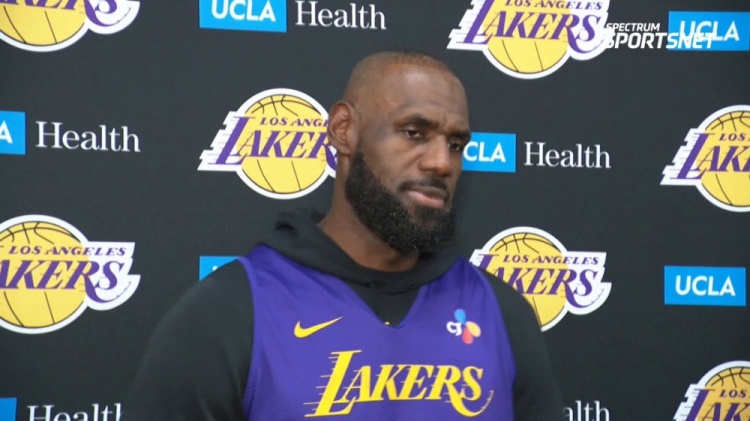 詹姆斯拒谈去年G1教训 强调今年情况完全不同