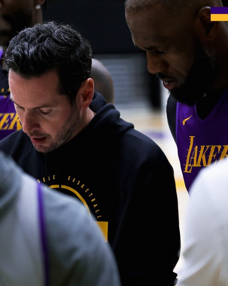 湖人季后赛前最后一练 詹姆斯领衔全队加练