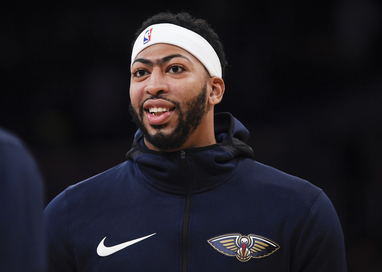 文班亚马季后赛首秀35分 跻身历史前十 东契奇42分居首