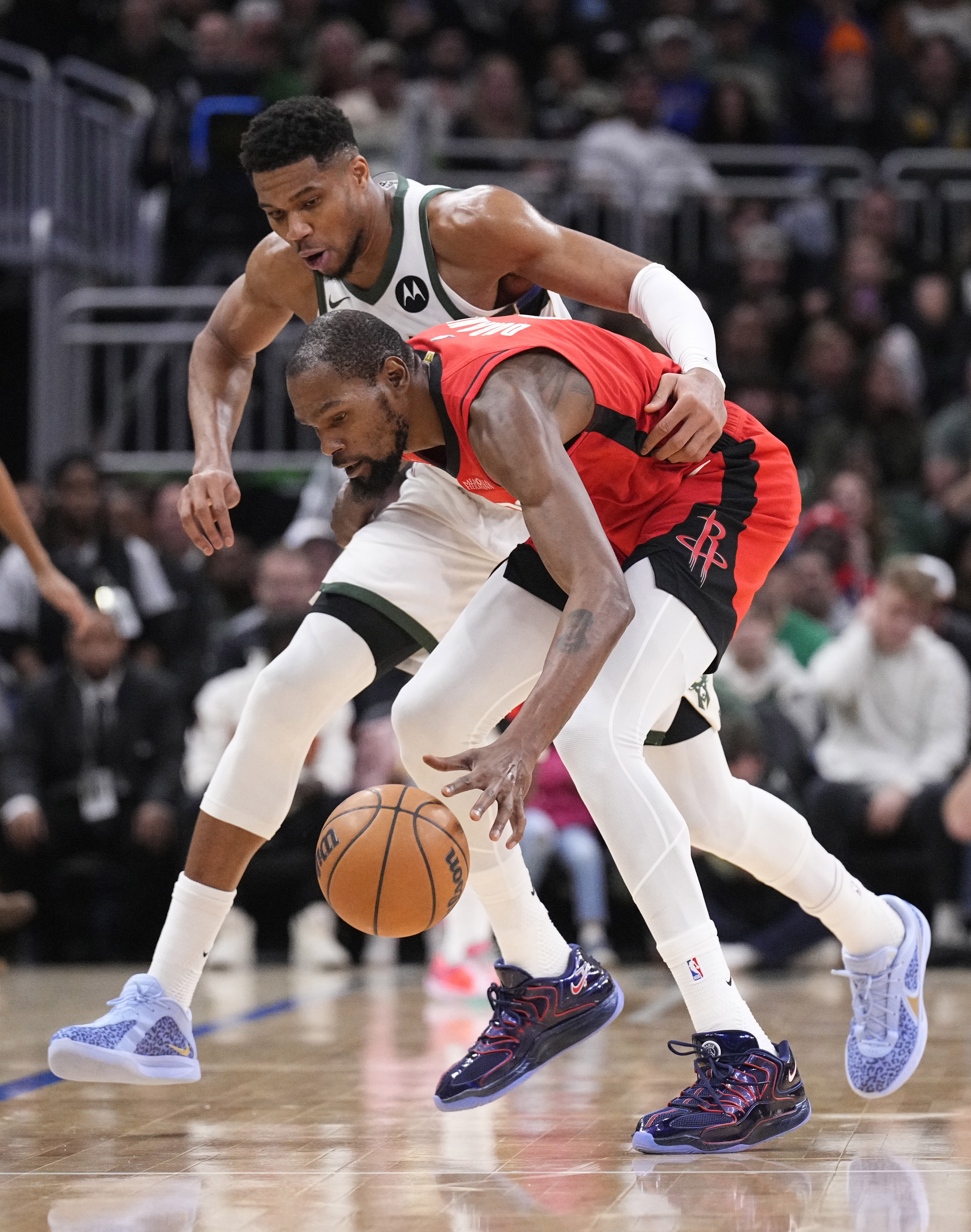 字母哥谈梅罗之争 自比C罗称若为KD则选梅西