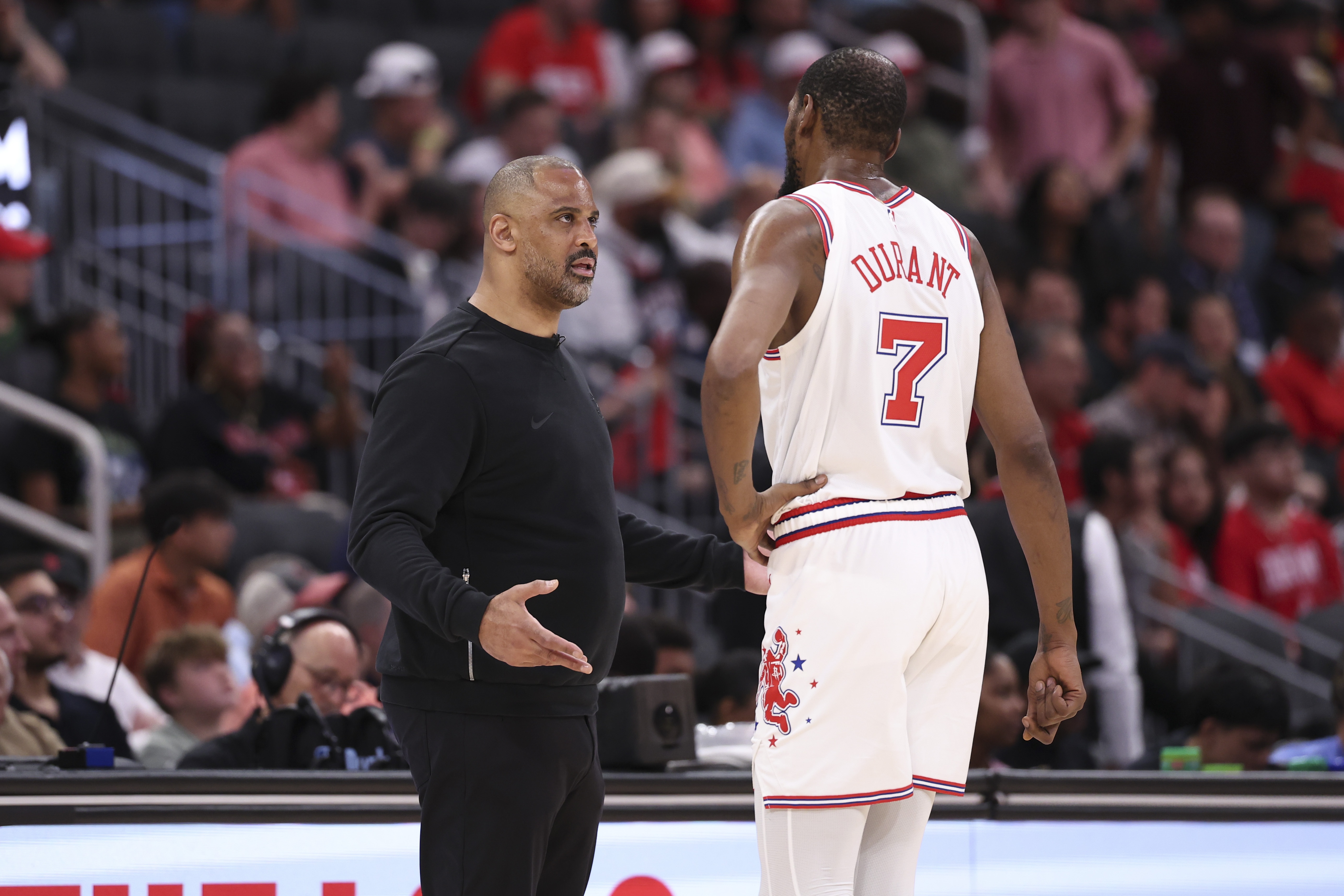 Windhorst直指火箭进攻瘫痪 系列赛0比2陷绝境