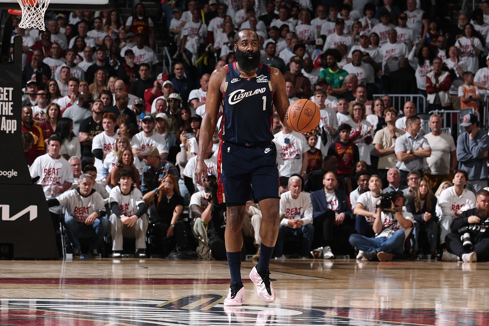 哈登季后赛总分超库里升至历史第十 前九人中仅马龙无冠