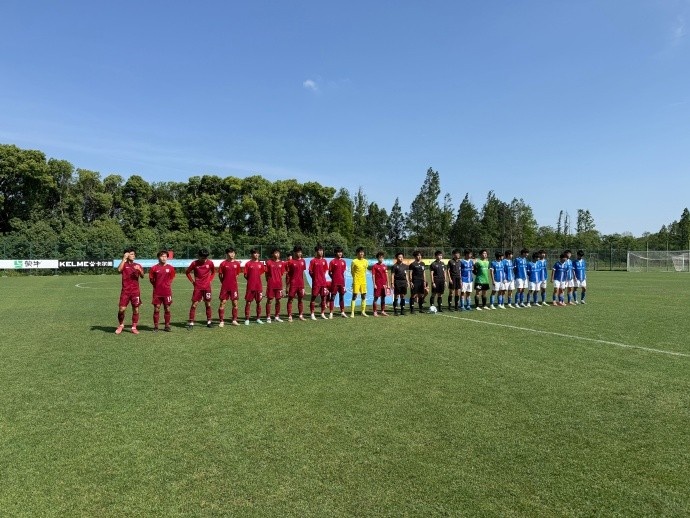 海港U17队2:1麓山国际实验学校 杨思致远助攻穆海麦提首开记录 海港U17队2:1麓山国际实验学校 杨思致远助攻穆海麦提首开记录