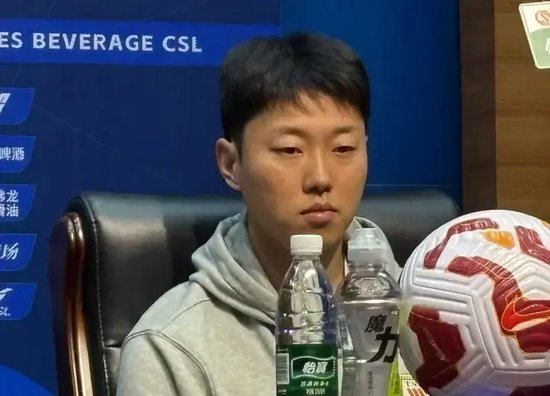 崔康熙证实张弛无缘战深圳 吴兴涵刘彬彬合练复出在即 崔康熙证实张弛无缘战深圳 吴兴涵刘彬彬合练复出在即