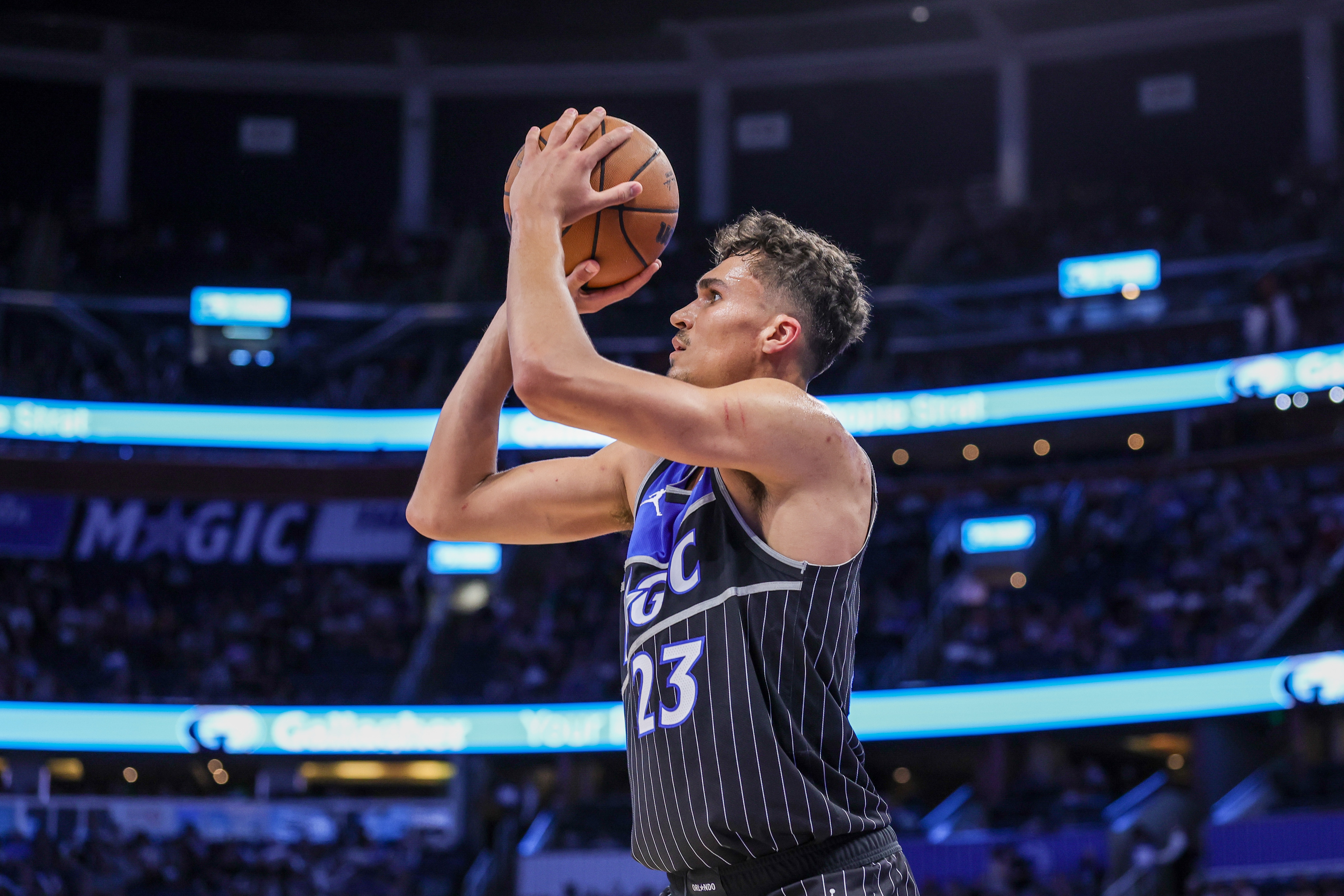 麦迪炮轰魔术替补席：这些人得走，想竞争必须改善阵容