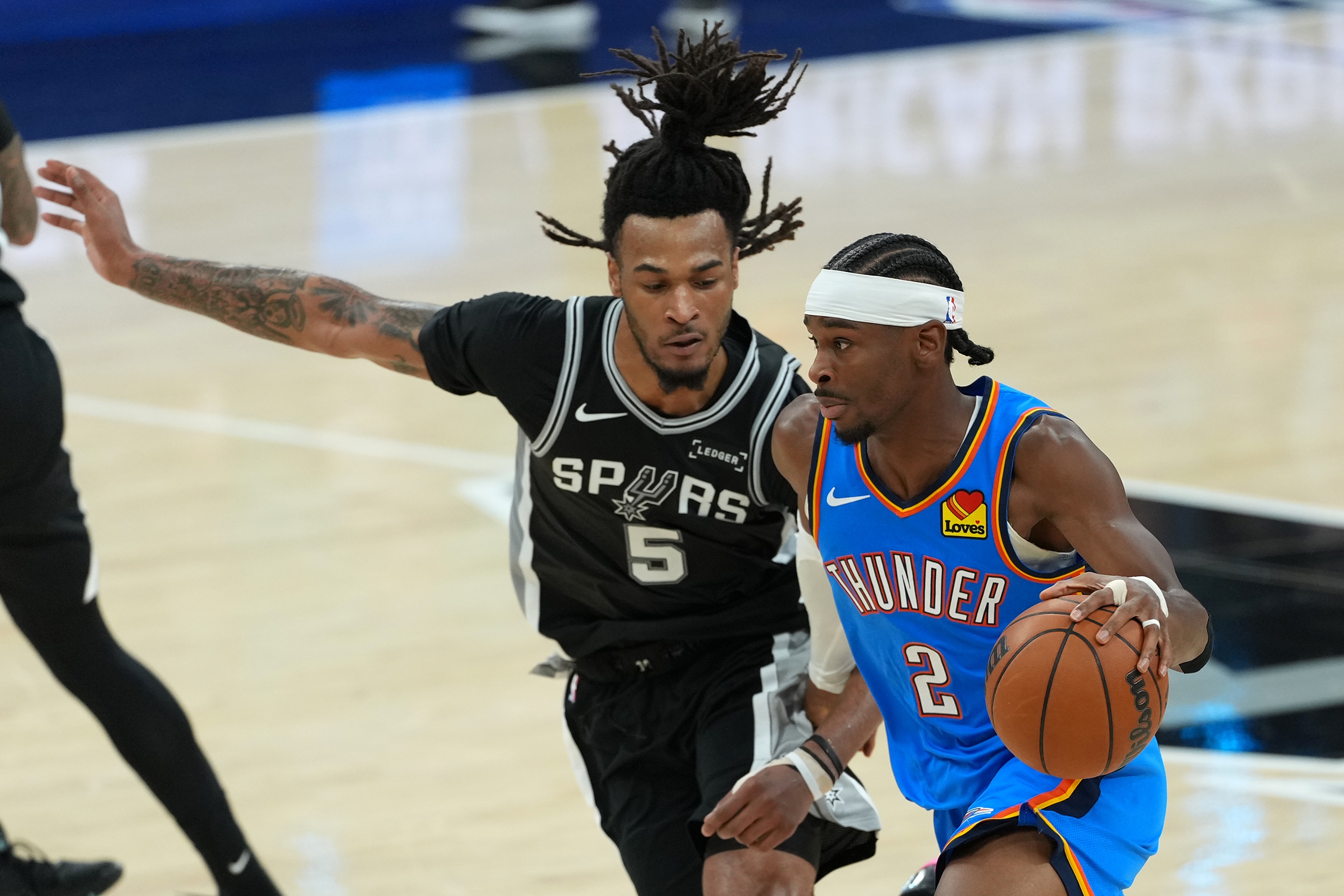 ESPN预测G4：马刺53.8%胜率占优，雷霆威廉姆斯出战成疑